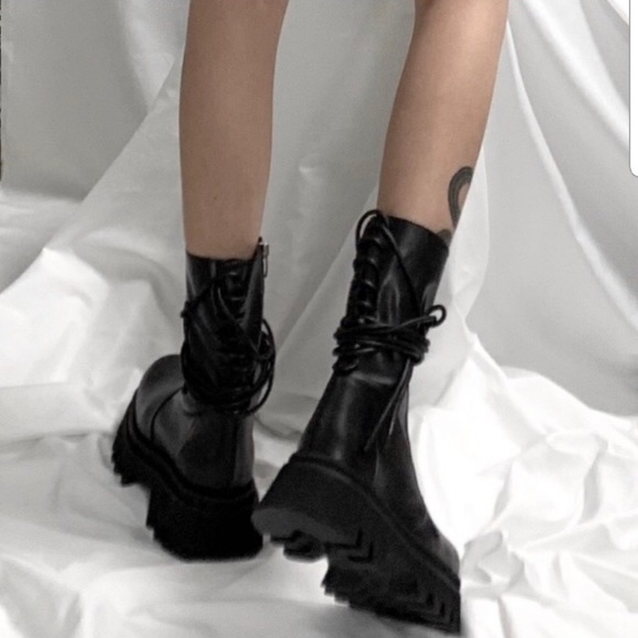 NWT Zara Lace Leather Ankle Boots with Lug Sole - Picture 5 of 12